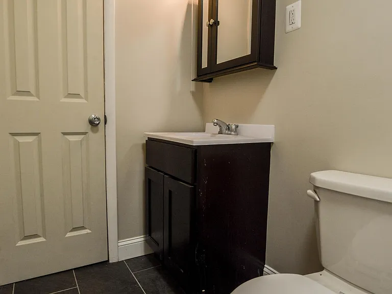 3909 Pine St #2F — Photo 10