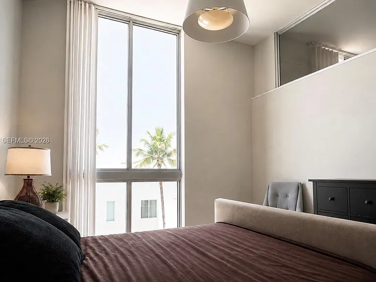 2100 Van Buren St #421 — Photo 13
