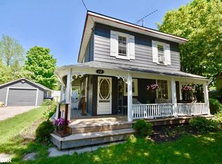14 Mill St E, Springwater, ON L0L1V0
