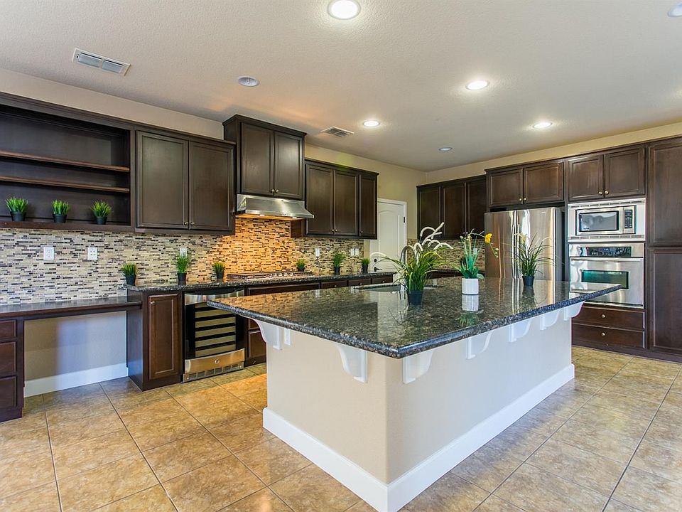 1st image of 898 N Marquis Way