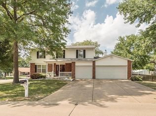 1242 Stephenridge Dr, Saint Charles, MO 63304