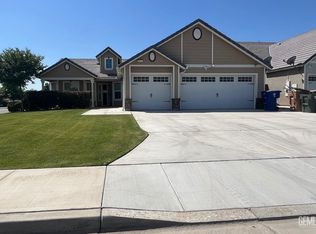 3601 Big Trail Ave, Bakersfield, CA 93313