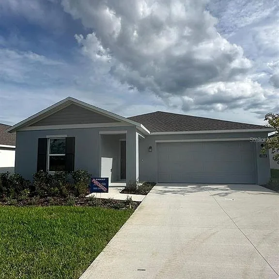 2366 McKinley Dr — Photo 1