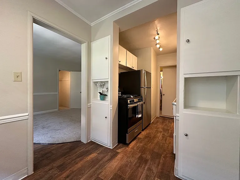 Alexander's Place at 1625 H ~ Discover Timeless Charm in the Heart of it All! — Photo 20