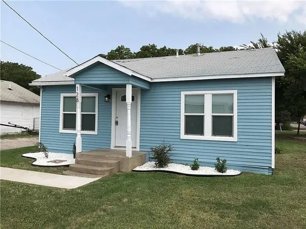 128 N Commerce St, Burleson, TX 76028