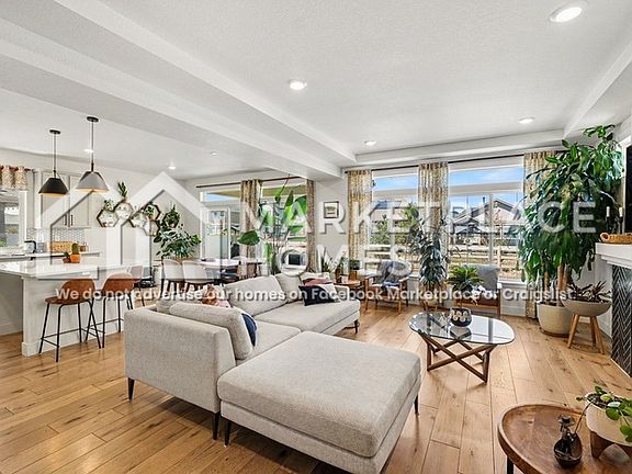 3rd image of 4247 Riverwalk Cir