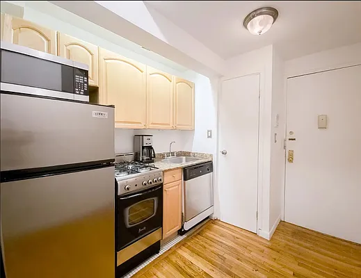 Rented by WAM Partners - William Moses Co. | media 17