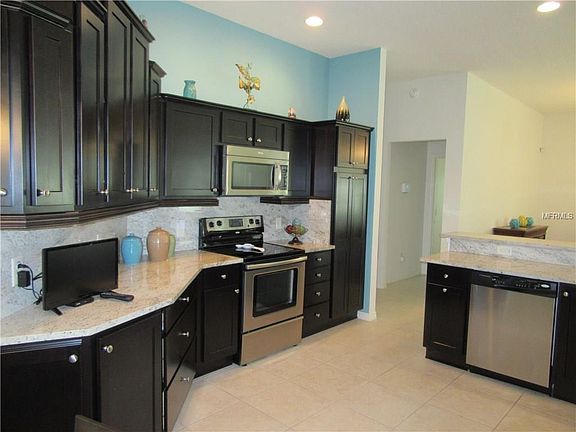 5th image of 2342 Graves Pl