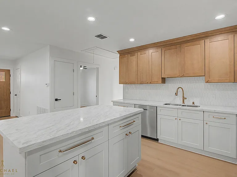 3916 Ella St — Photo 14