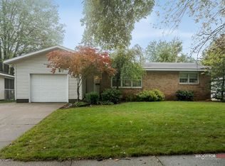 1421 Haverhill Rd, Muskegon, MI 49441