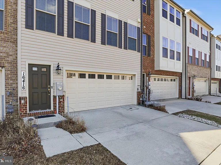 16416 Fife Way — Photo 4