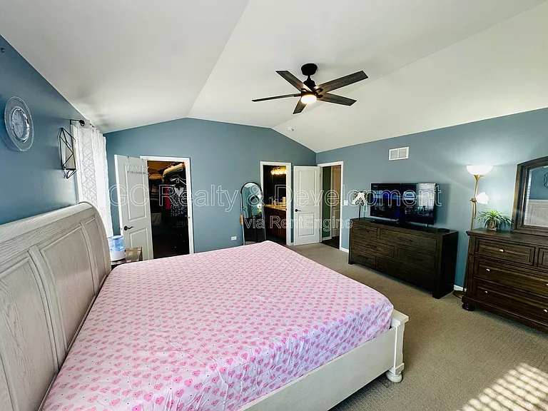 4144 Calder Ln — Photo 17