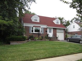 408 Frankel Blvd, Merrick, NY 11566