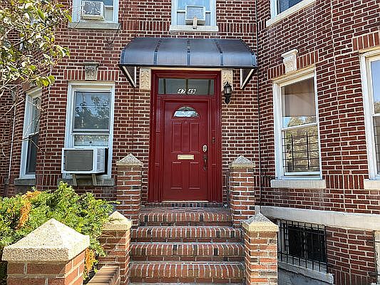 1st image of 47-49 39th Pl #1