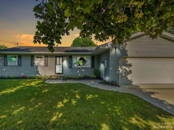 5174 Westgate Pl, Tecumseh, MI 49286