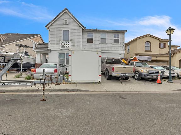 2nd image of 35 Ironhorse Dr