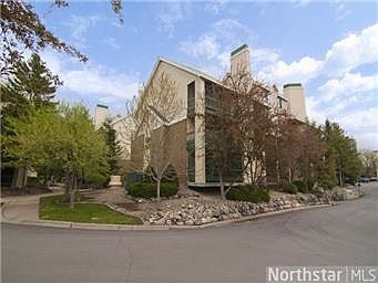 2nd image of 7609 Edinborough Way APT 4319