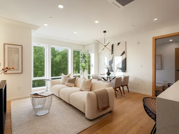 388 Washington St #101, Quincy, MA 02169