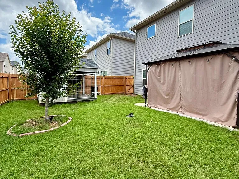 2614 Lovejoy Crossin Ln — Photo 17