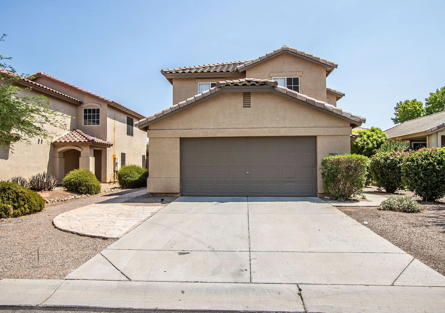 Newly Remodeled 4 Bedroom Home In San Tan Valley — Photo 2