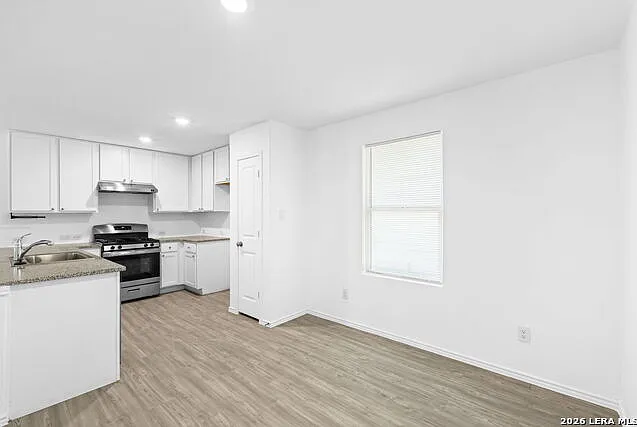 422 De Herrera — Photo 8