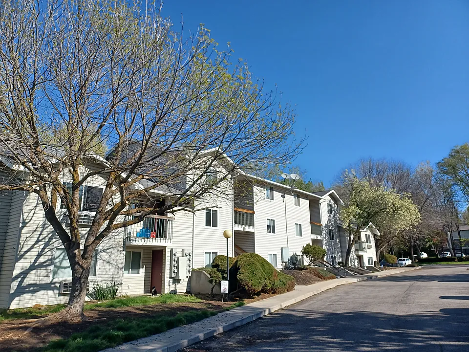 Parkhill Apartments