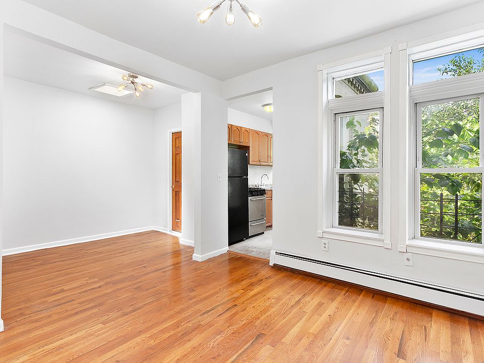 1st image of 721 Halsey St #2