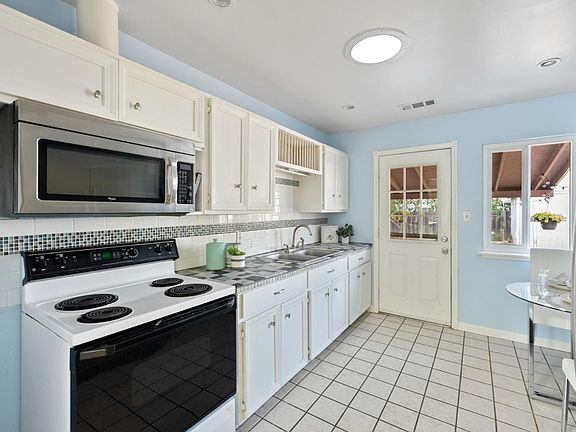 4th image of 613 Sylvandale Ave