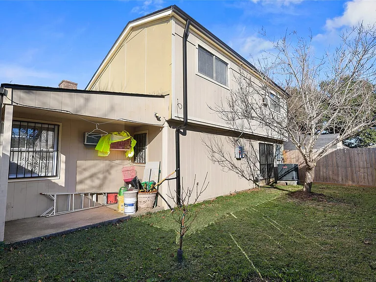 4123 Yupon Ridge Dr — Photo 4
