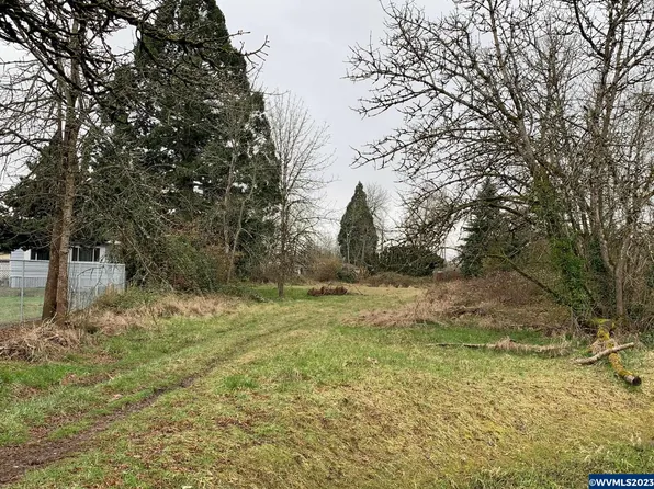 4600 Sunnyview Rd NE, Salem, OR 97305