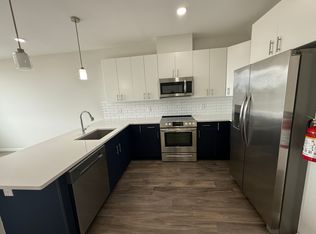 10 Clark St #301, Newark, NJ 07104