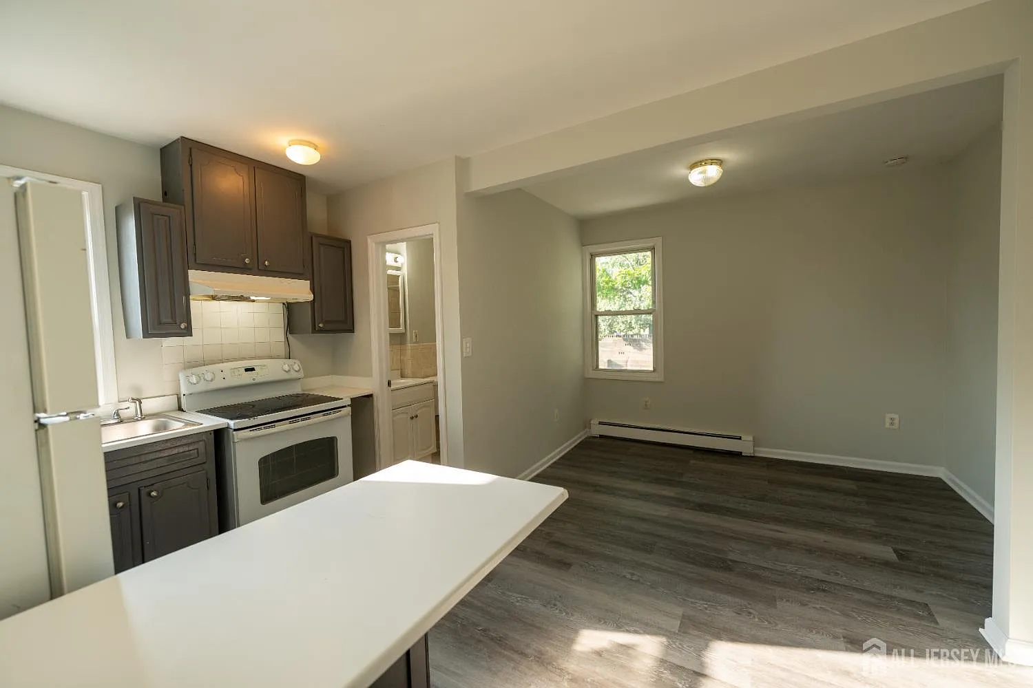 1 bed, 1.0 bath, 1252 sqft, $1,850 — Photo 4