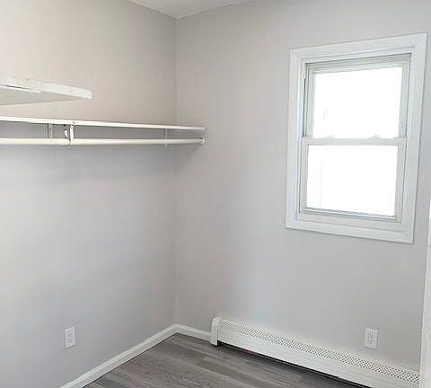 5th image of 537 N Grove St #2