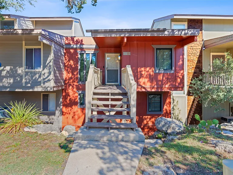 111 Comanche Point — Photo 24