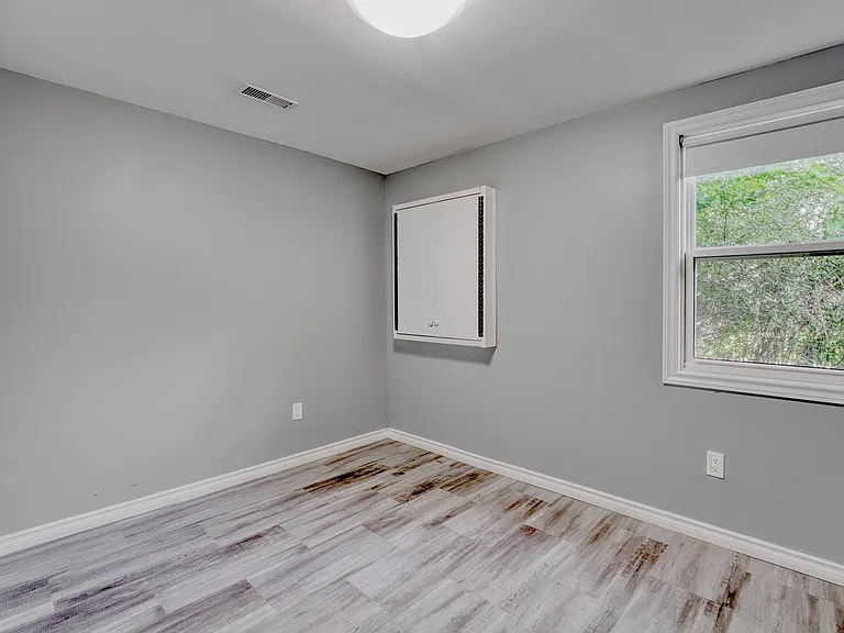 17 Kirk St #2 — Photo 17