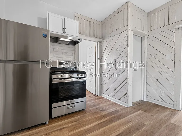 200 Reeves Ave — Photo 19