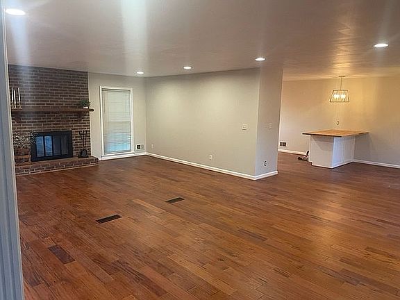 3rd image of 502 Finchley Ct