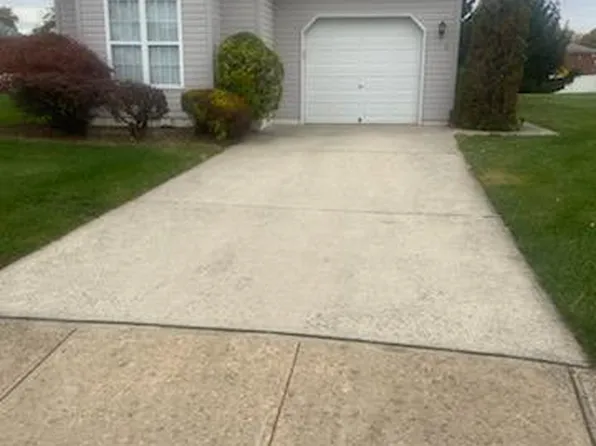 6 Vermont Cir, Beverly, NJ 08010