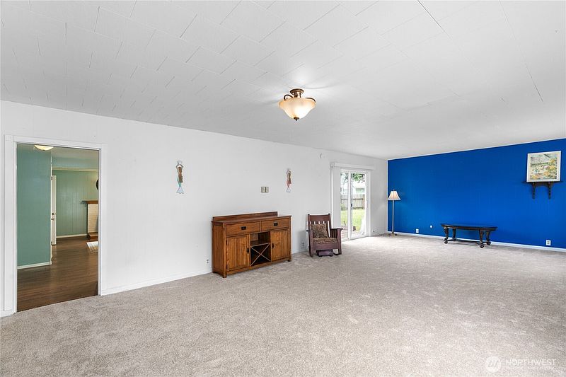 2nd image of 25 Whalebone Way