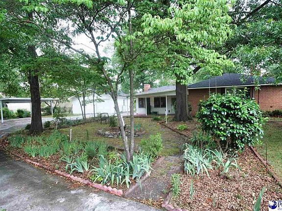 2nd image of 1923 Longwood Dr