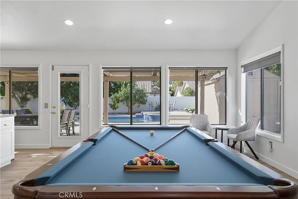 4 bed, 2436 sqft, $5,499 — Photo 4