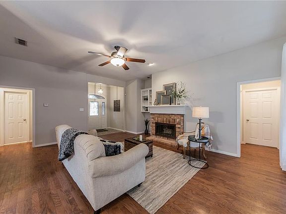 4th image of 1354 Timber Creek Dr