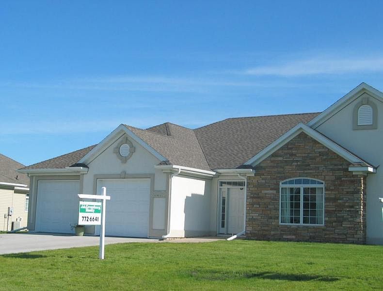 1st image of 2476 Augusta Dr