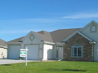2476 Augusta Dr, Grand Forks, ND 58201