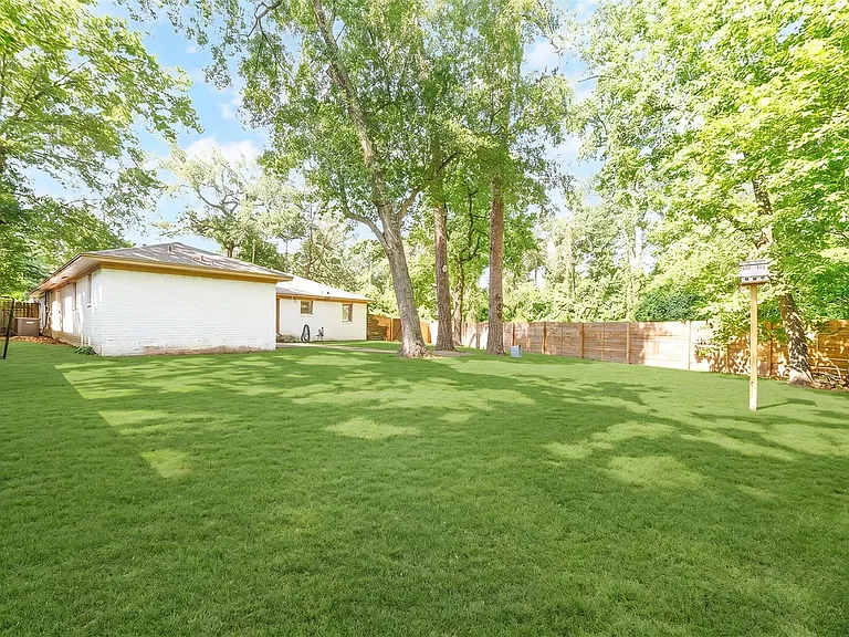 3422 Rustling Pines St — Photo 25