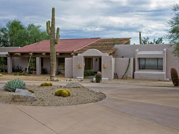 2nd image of 8001 E Vista Bonita Dr