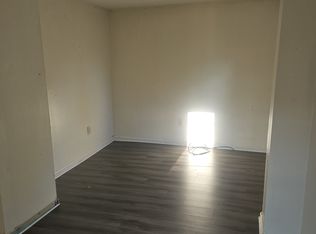 41 Spring St, Enfield, CT 06082