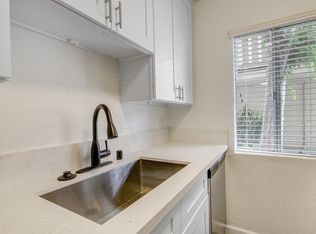 7722 Reseda Blvd APT 208, Reseda, CA 91335