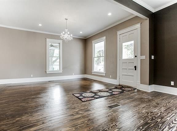5th image of 310 Oak St
