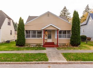 516 S Walsh St, Garrett, IN 46738